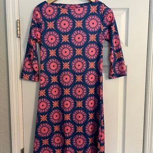 Woman’s half sleeve dress